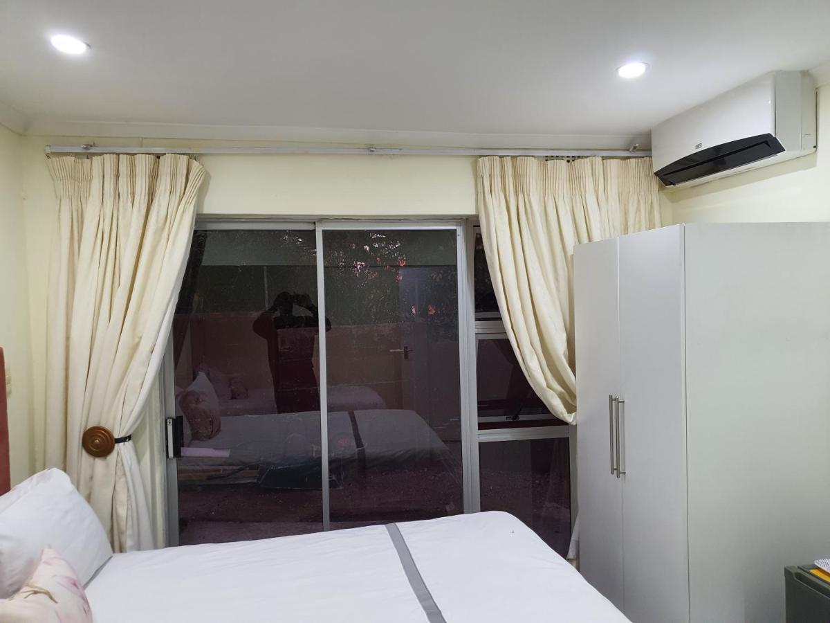 Sunnyridge Lodge East London Esterno foto